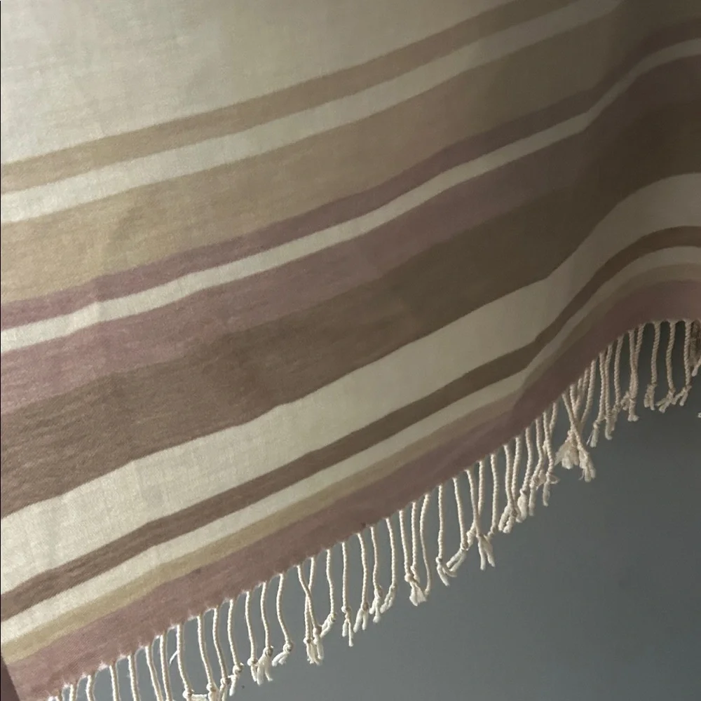 Abercrombie & Fitch Cream and Tan Fringe Shawl